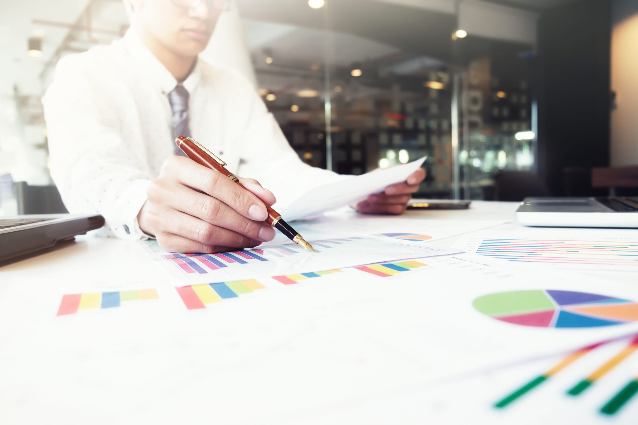 Servicios business analysis idea concept.
